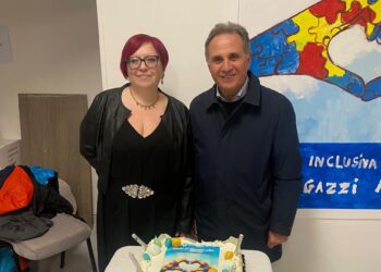 Inaugurati a Eboli un centro e una panchina blu per celebrare la consapevolezza sull’autismo