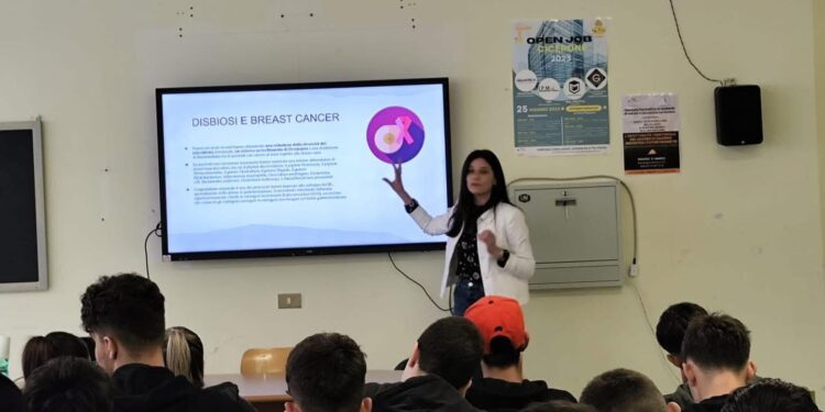Gli studenti dell’Istituto Cicerone di Sala Consilina incontrano la nutrizionista Marzia Manilia