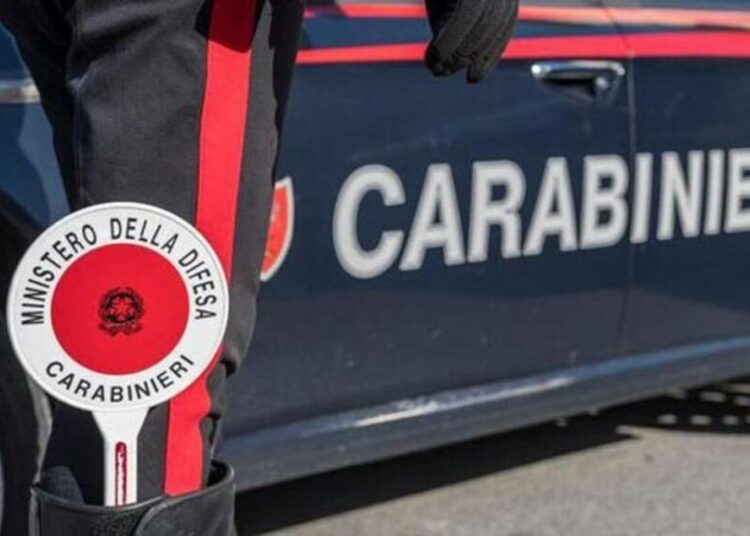 Si avvicina all’ex compagna, suona il braccialetto: arrestato 48enne di Cava de’ Tirreni