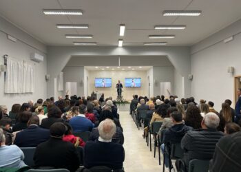 Centinaia di persone, a Teggiano, per la commemorazione della morte di Gesù