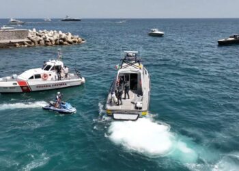 Intensificati i controlli della Polizia marittima e aerea di Salerno: arrestati due uomini