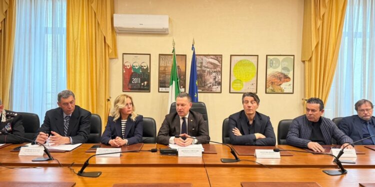 Riunione del Comitato provinciale per l’ordine e la sicurezza a Potenza: controlli più serrati dopo la rissa tra minori