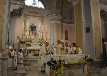 Messa Crismale a Teggiano: domani sera su Italia2 News uno speciale dopo il TG