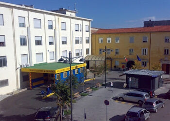 Dimenticano un tubo  nell’addome di uomo all’Ospedale di Eboli. L’ASL dovrà risarcire il paziente