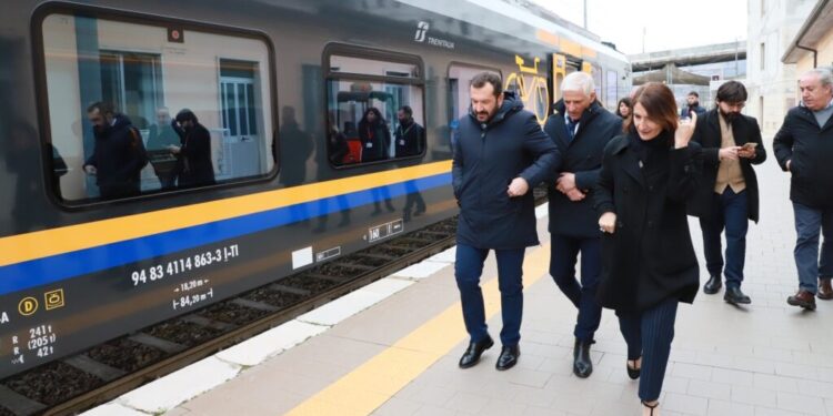 Sospensione Ferroviaria Potenza-Salerno: un incontro tra Regione Basilicata e Trenitalia per risolvere le numerose criticità