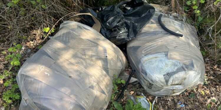 Una discarica a cielo aperto ad Atena Lucana e i “soliti” rifiuti a San Marzano. La denuncia di Guardia Agroforestale