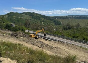Senise, al via i lavori di messa in sicurezza del viadotto Fortunato sulla SS Sinnica: dopo le deformazioni del manto stradale
