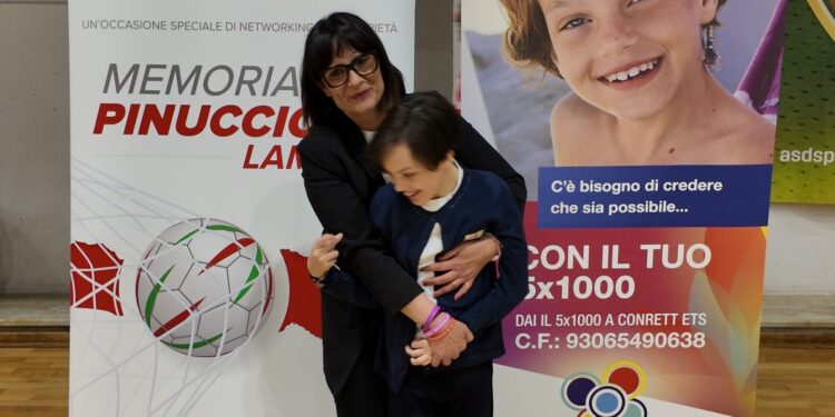 Un “calcio” alla speranza: al via ieri il Memorial Pinuccio Lamura che unisce solidarietà e sport nella lotta alla Sindrome di Rett