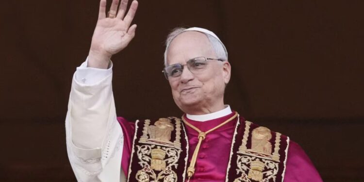 Papa Leone XIV, la Campania, la “benedizione” della madonna di Pompei e il “benvenuto” del vescovo De Luca