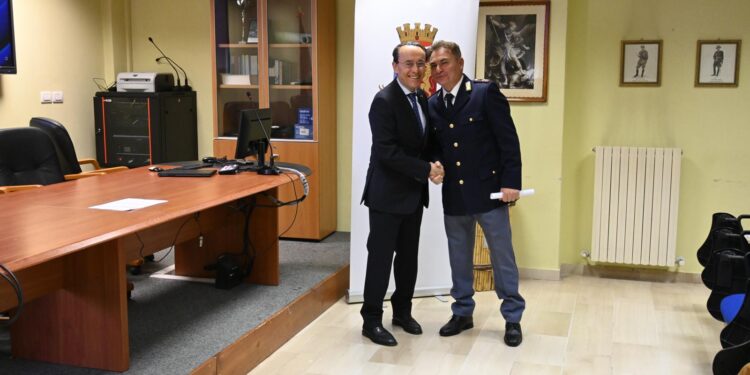 Salvò un uomo da un gesto estremo. Encomio del Questore di Potenza all’Ispettore di Polizia, originario di Sant’Arsenio, Donato Pica
