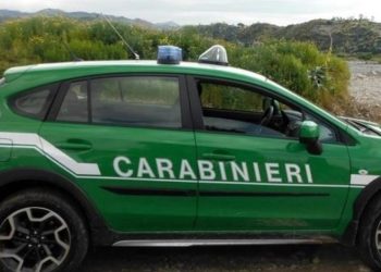 Capaccio Paestum, rifiuti interrati vicino al fiume: sequestrata l’area
