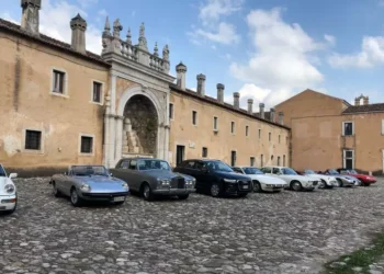 Le auto d’epoca arrivano in Cilento e nel Vallo di Diano con il “Rotary Sun Tour”