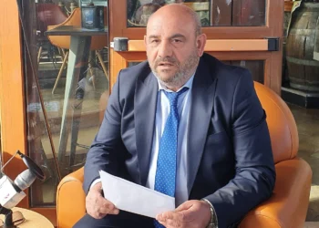 Corruzione edilizia a Santa Marina: arrestato il sindaco Giovanni Fortunato e un imprenditore napoletano