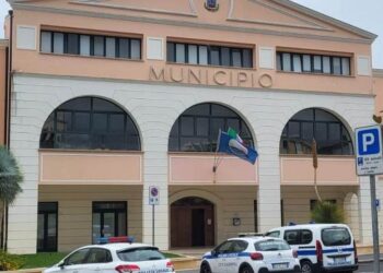 Veicolo confiscato e DASPO urbano per due soggetti: operazione della Polizia Locale di Agropoli a tutela della sicurezza