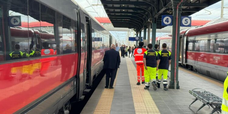 Treni fermi per il terremoto anche a Battipaglia. Al lavoro i volontari della Gopi di Caggiano