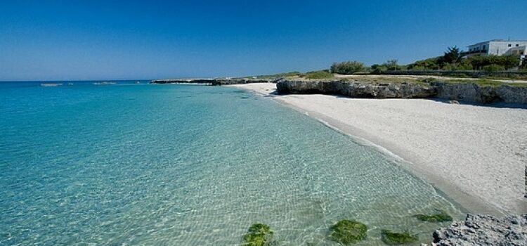 Pollica seconda in Italia nella guida “Il Mare più Bello 2025”: 25 anni con le 5 Vele
