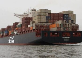 Nave Israeliana approda nel porto salernitano: dopo Genova anche Salerno impedisce il carico d’armi