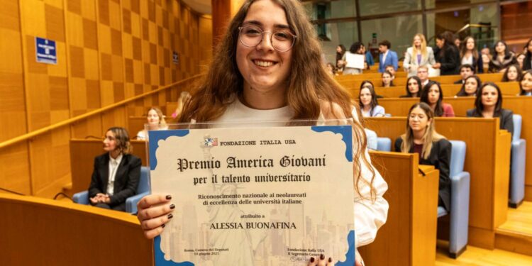 Alessia Buonafina, da Padula a Roma: il talento accademico premiato con il “Premio America Giovani 2025”