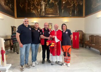 Zaino di primo soccorso donato dall’associazione Colomba soccorso alla chiesa di Silla