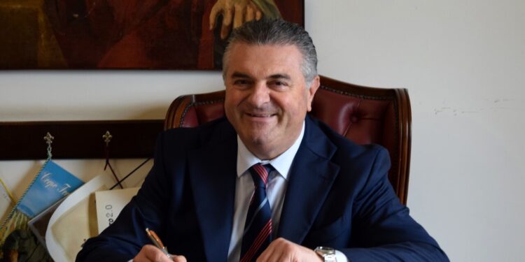 Presunti appalti pilotati a Capaccio-Paestum. Franco Alfieri resta agli arresti domiciliari