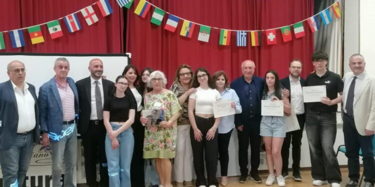 Assegnate le Borse di Studio dal Centro Locale Vallo di Diano Intercultura agli studenti meritevoli