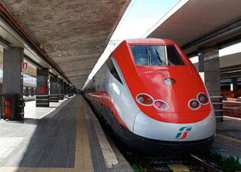 Frecciarossa a Centola: da giugno collegamento diretto con Milano per l’estate cilentana