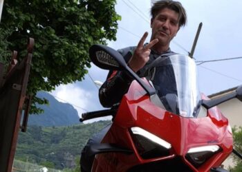 Polla piange il suo Marco. Attesa per i funerali, accertamenti sui soccorsi