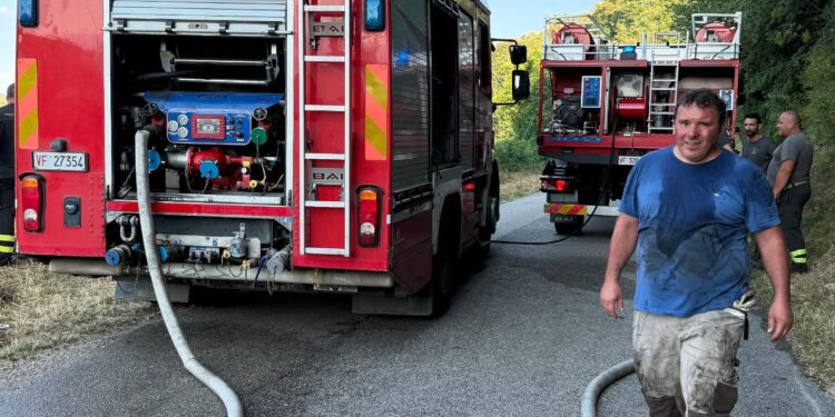 Incendio a Sicignano degli Alburni, il duro j’accuse del sindaco Giacomo Orco