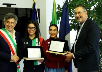 Le sorelle D’Onofrio, orgoglio lucano del karate: insieme al sindaco di Sant’Arcangelo incontrano il presidente del Consiglio regionale, Marcello Pittella