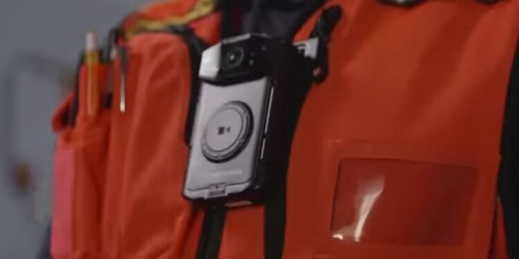 Aggressioni agli operatori sanitari: in arrivo nei presidi dell’Asl Salerno 500 nuove bodycam