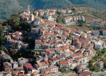 Latronico lancia la card “Benessere in tasca”: sconti e servizi gratuiti per i turisti