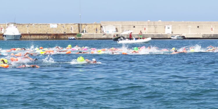 Oltre 450 atleti nelle acque di Castellabate per il Gran premio Fondo