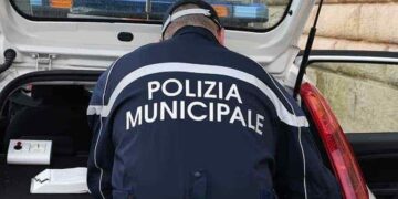 Salerno, arrivano 60 nuovi agenti di Polizia Municipale: più sicurezza per Torrione e Pastena