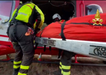 Viggiano, tratte in salvo quattro persone cadute in un dirupo