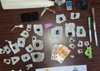 Maxi operazione antidroga a Senise: arrestati due giovani, sequestrati cocaina, hashish e marijuana