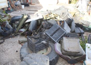 Sequestrate due officine e un terreno colmo di rifiuti ad Altavilla Silentina