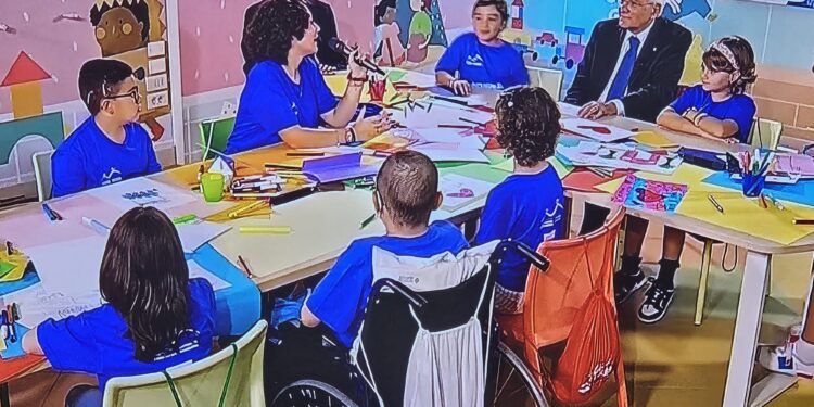 Il presidente Sergio Mattarella incontra Asia, la giovane di Sala Consilina che ha sconfitto il tumore