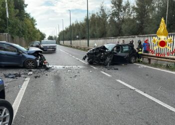 Grave incidente sulla Litoranea di Pontecagnano: due feriti in codice rosso