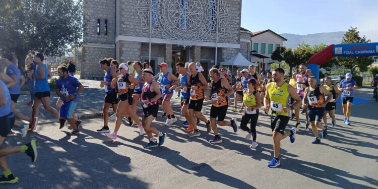 La XVI edizione della corsa podistica delle Sette Cappelle a Sassano è un successo di partecipazione e competizione
