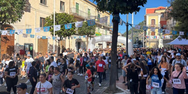Sala Consilina: un fiume di persone alla 35ª Marcialonga. Oltre 1.000 partecipanti tra sport, cultura e solidarietà