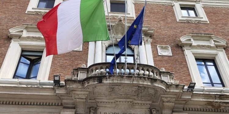 Strade provinciali, in arrivo oltre 23 milioni per la Basilicata: fondi dal MIT per la riqualificazione