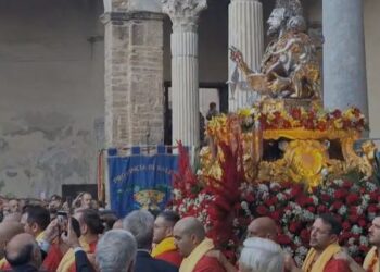 Salerno celebra San Matteo tra fede, tradizione e speranza di pace