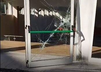 Atto vandalico alla palestra comunale di Sassano . Il sindaco Rubino: “Gesto vile e ingiustificabile”