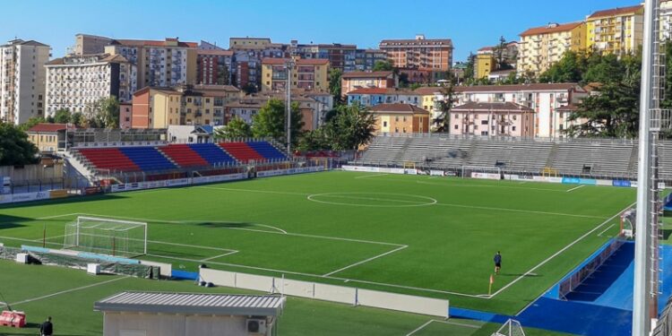Partita di Serie C “Sorrento – Monopoli”, divieto vendita tagliandi. Il Prefetto di Potenza vieta i biglietti ai residenti nella provincia di Bari