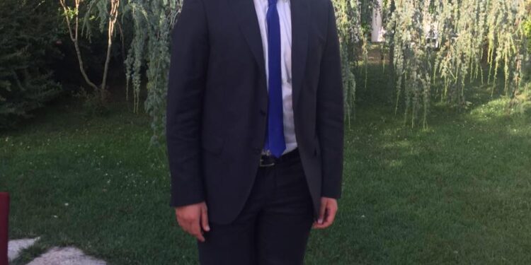 Chiaromonte piange Antonello De Santo: lutto cittadino per la scomparsa del giovane consigliere comunale lucano