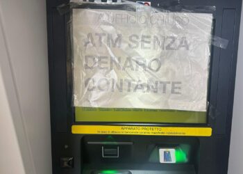 Vietri di Potenza, il sindaco Giordano a Poste Italiane: “Ripristinate il servizio Postamat negli orari previsti”
