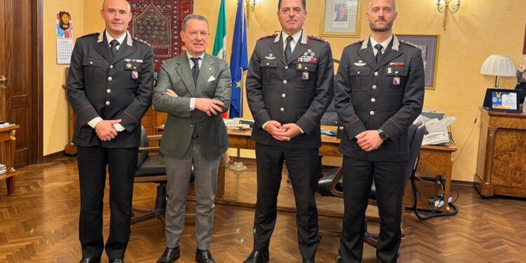 Il Prefetto Campanaro incontra i nuovi Comandanti dei Carabinieri di Melfi e Venosa