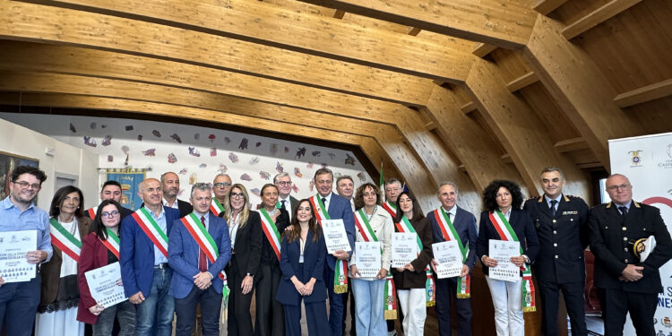 Castellabate, firmato il protocollo “Sicuri sulla strada”: anche Sala Consilina tra i 20 comuni salernitani aderenti all’iniziativa per la sicurezza stradale