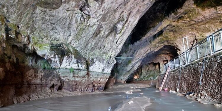Grotte di Pertosa-Auletta, a novembre riprendono gli scavi: nuove ricerche e studenti in campo