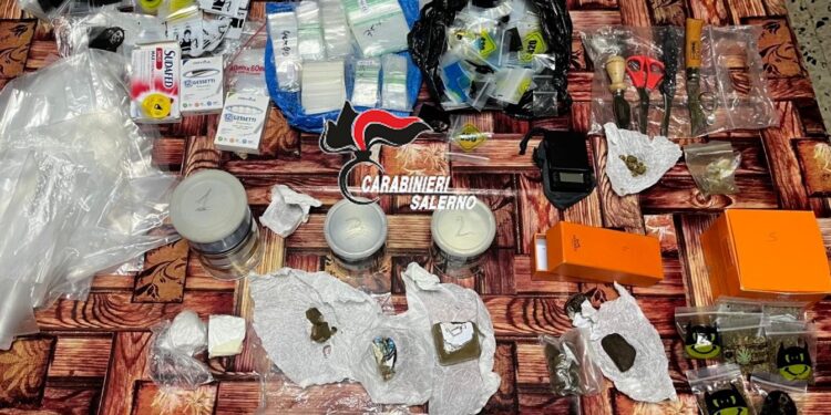 Vietri sul Mare, arrestato un uomo per detenzione di droga ai fini di spaccio